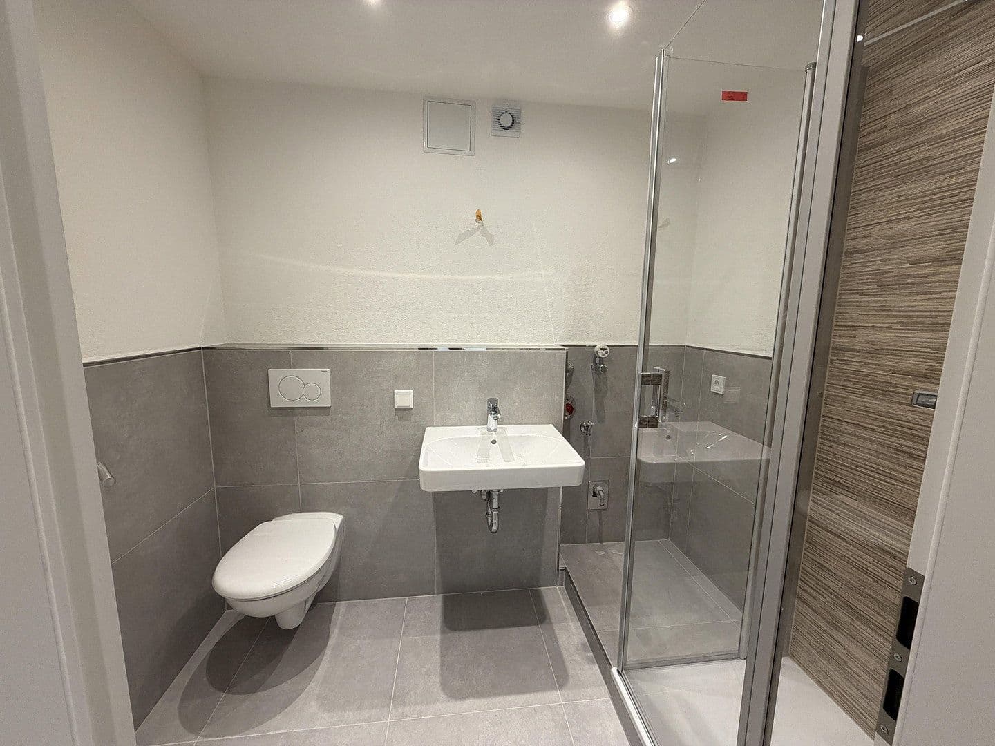Prenájom bytu 2-izbový 60 m², Am Wald 11, Wiesbaden, Hesensko Prenájom bytu 2-izbový 60 m², Am Wald 11, Wiesbaden, Hesensko