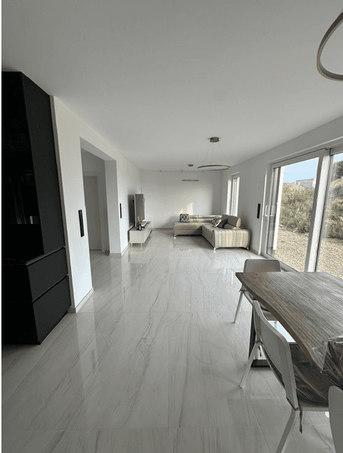 Predaj domu 150 m², pozemok 350 m², Rotmilanplatz 4, Radevormwald, Severné Porýnie - Westfálsko Predaj domu 150 m², pozemok 350 m², Rotmilanplatz 4, Radevormwald, Severné Porýnie - Westfálsko