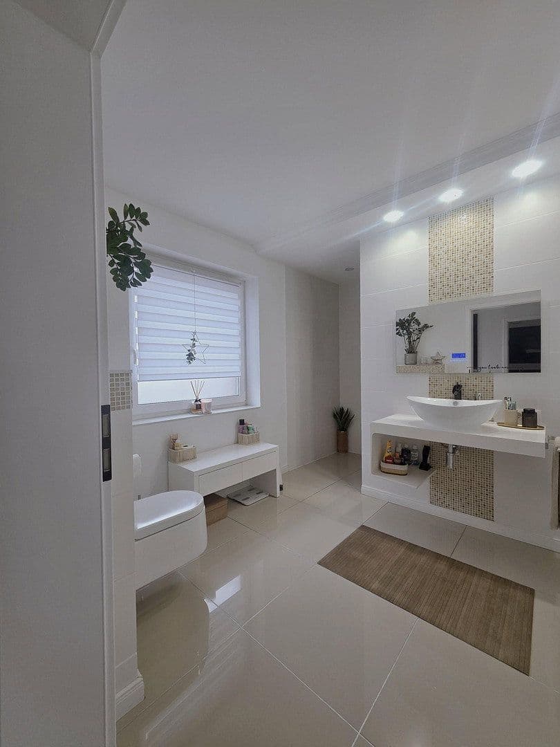 Predaj domu 177 m², pozemok 438 m², Haller Straße 15, Werther (Westf.), Severné Porýnie - Westfálsko Predaj domu 177 m², pozemok 438 m², Haller Straße 15, Werther (Westf.), Severné Porýnie - Westfálsko