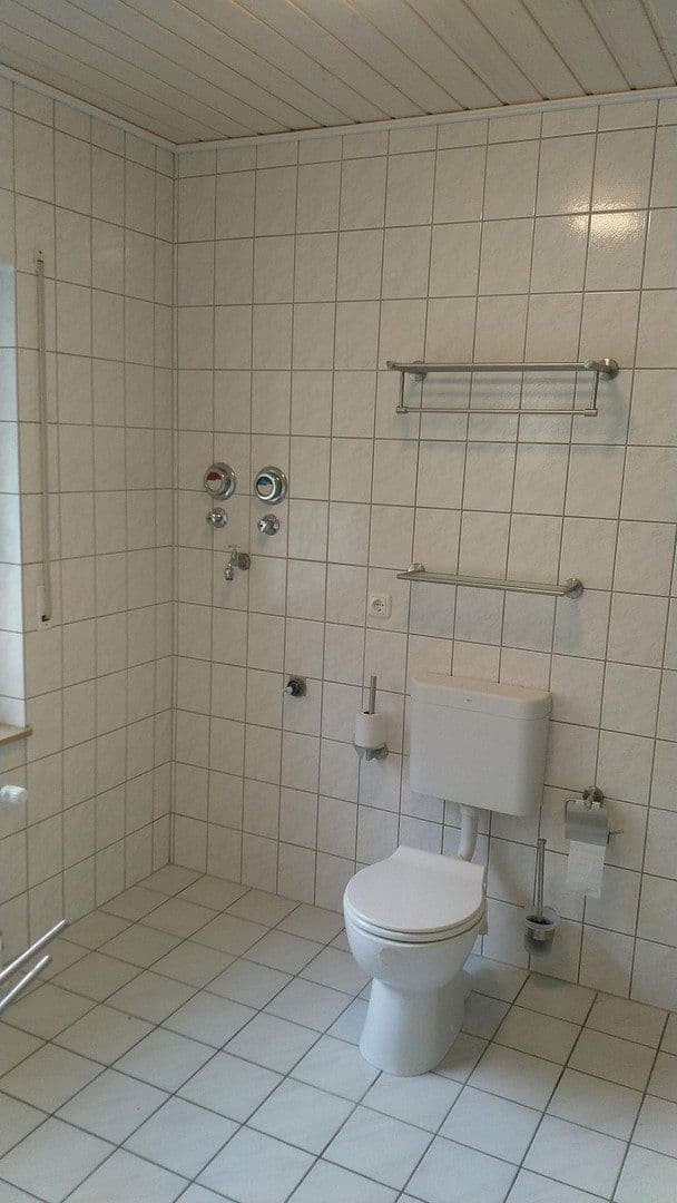 Predaj domu 392 m², pozemok 2.054 m², Waldeck, Hesensko Predaj domu 392 m², pozemok 2.054 m², Waldeck, Hesensko