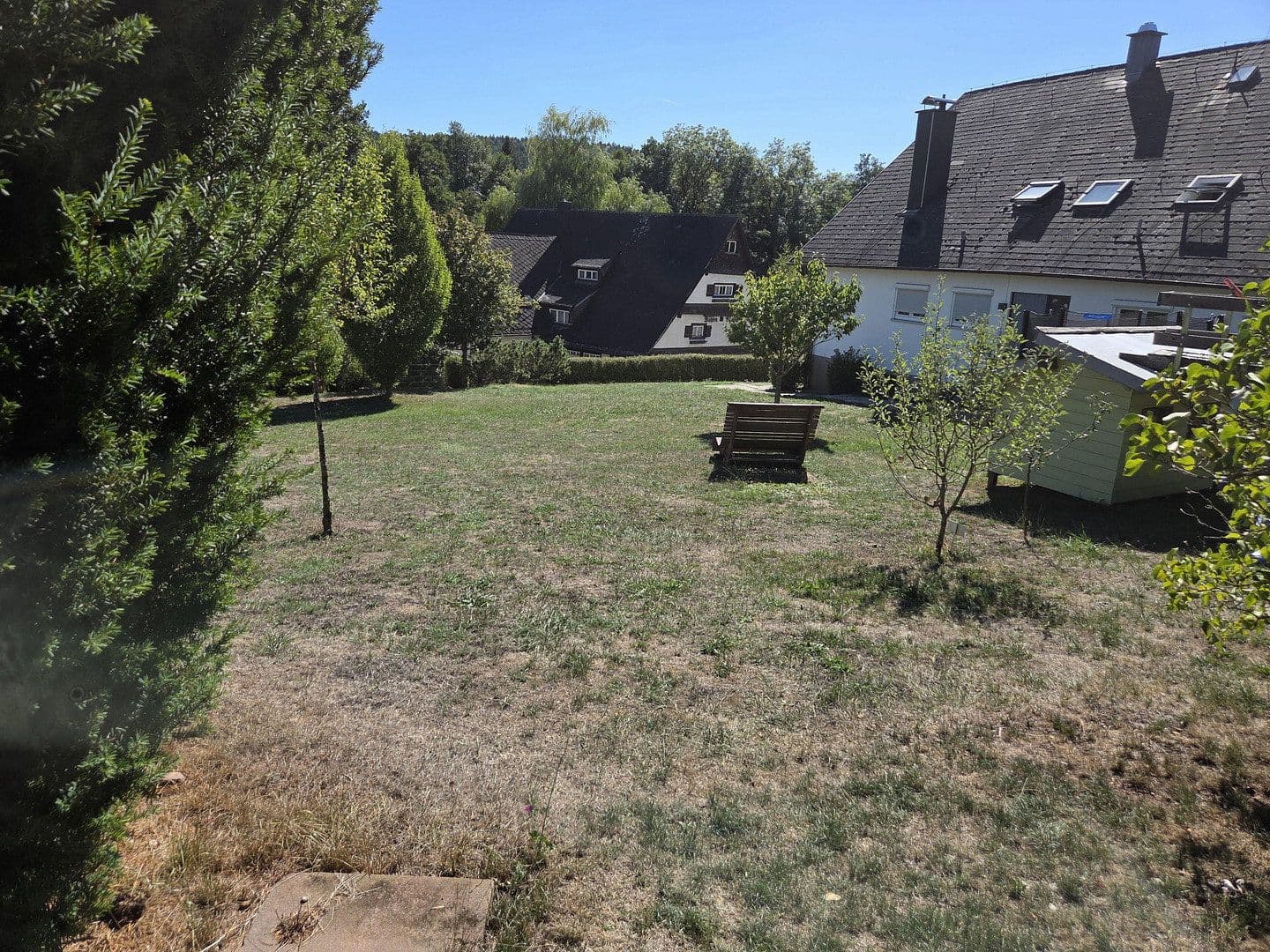 Predaj domu 260 m², pozemok 2.052 m², Niedereschach, Bádensko-Wurttembersko Predaj domu 260 m², pozemok 2.052 m², Niedereschach, Bádensko-Wurttembersko