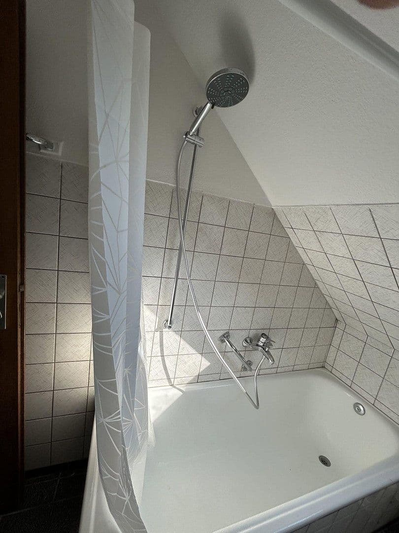 Predaj domu 260 m², pozemok 2.052 m², Niedereschach, Bádensko-Wurttembersko Predaj domu 260 m², pozemok 2.052 m², Niedereschach, Bádensko-Wurttembersko