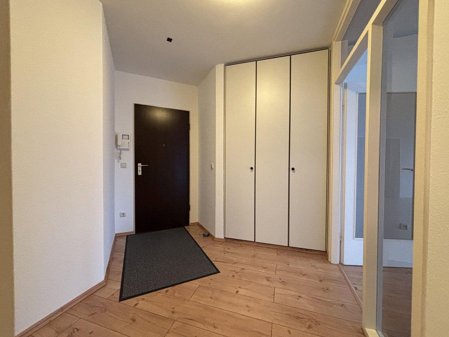 Prenájom bytu 2-izbový 61 m², Köln, Severné Porýnie - Westfálsko Prenájom bytu 2-izbový 61 m², Köln, Severné Porýnie - Westfálsko