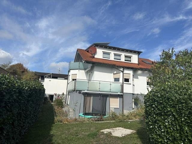 Predaj domu 197 m², pozemok 732 m², Loßburg, Bádensko-Wurttembersko Predaj domu 197 m², pozemok 732 m², Loßburg, Bádensko-Wurttembersko