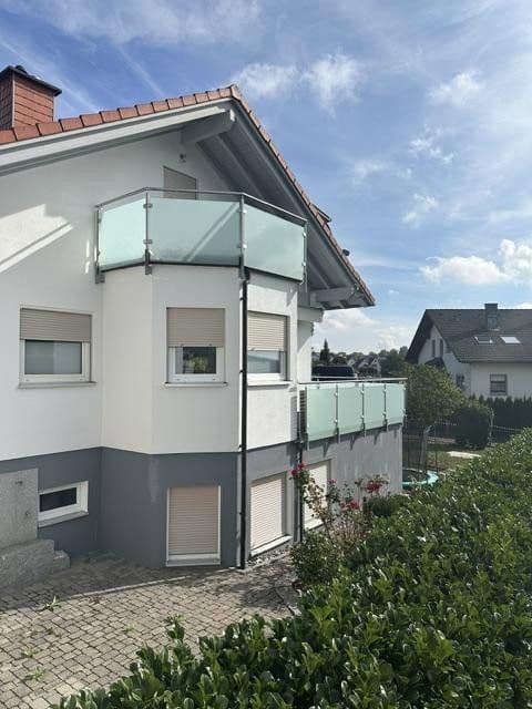 Predaj domu 197 m², pozemok 732 m², Loßburg, Bádensko-Wurttembersko Predaj domu 197 m², pozemok 732 m², Loßburg, Bádensko-Wurttembersko