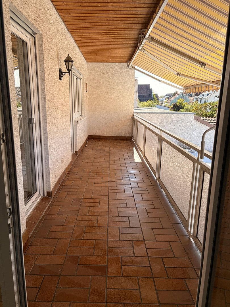 Prenájom bytu 4-izbový 127 m², Römerberg, Porýnie-Falcko Prenájom bytu 4-izbový 127 m², Römerberg, Porýnie-Falcko
