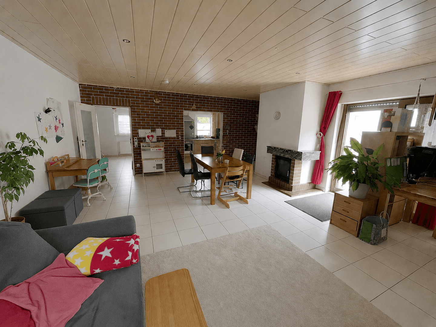 Predaj domu 148 m², pozemok 966 m², Gartenweg 3, Nittendorf, Bavorsko Predaj domu 148 m², pozemok 966 m², Gartenweg 3, Nittendorf, Bavorsko