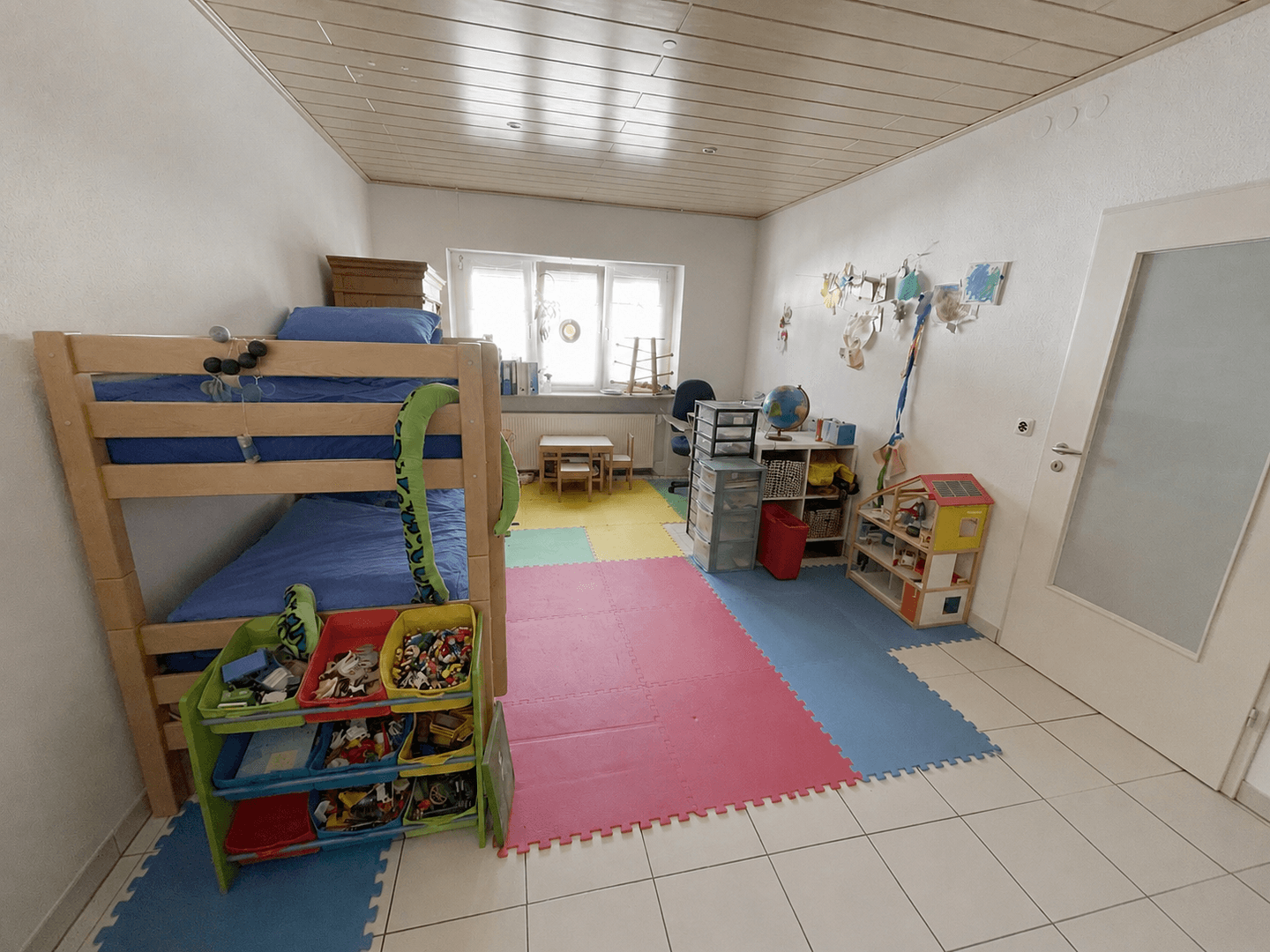 Predaj domu 148 m², pozemok 966 m², Gartenweg 3, Nittendorf, Bavorsko Predaj domu 148 m², pozemok 966 m², Gartenweg 3, Nittendorf, Bavorsko