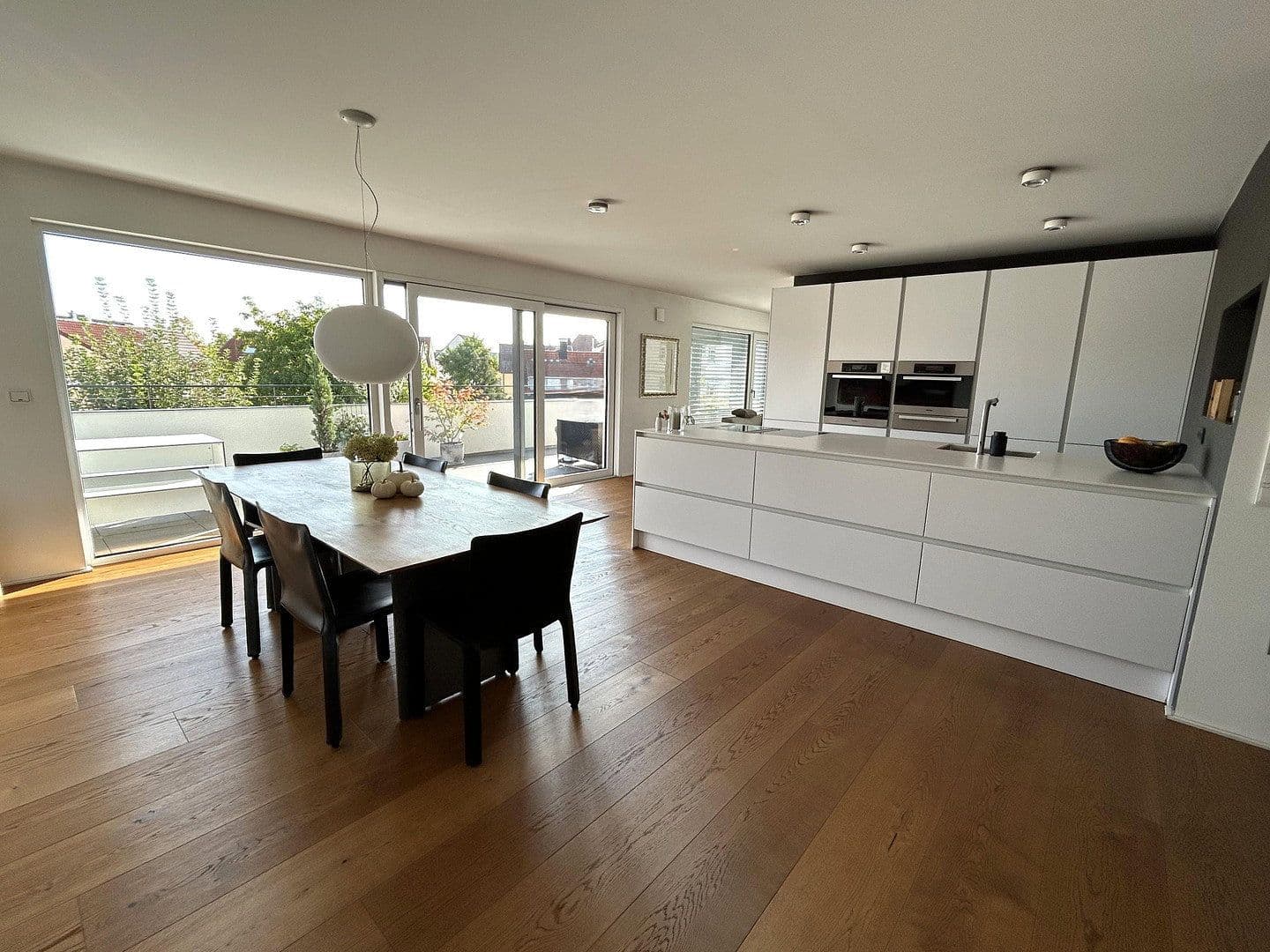 Predaj bytu 4-izbový 151 m², Kirchheim unter Teck, Bádensko-Wurttembersko Predaj bytu 4-izbový 151 m², Kirchheim unter Teck, Bádensko-Wurttembersko