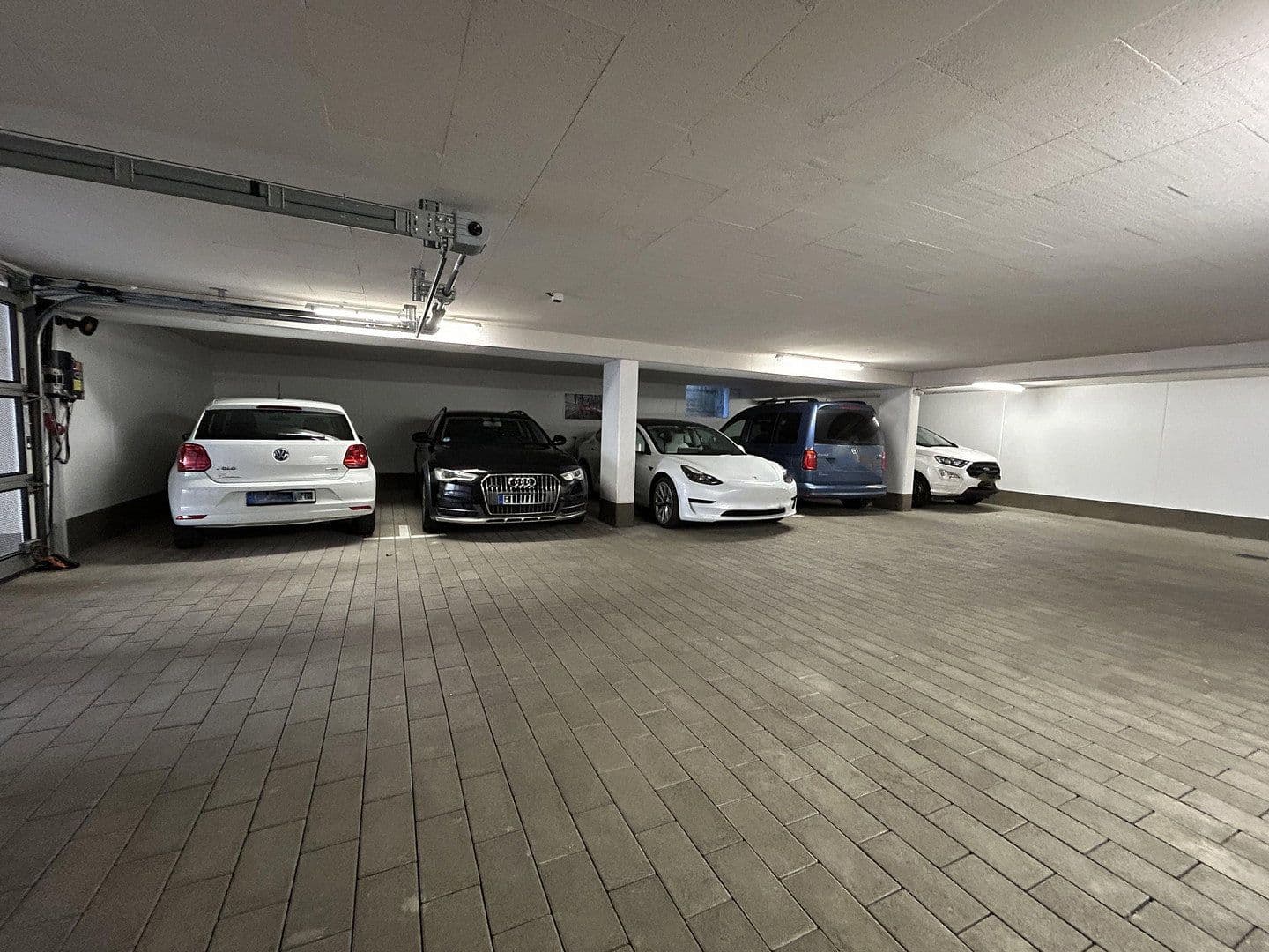 Predaj bytu 4-izbový 151 m², Kirchheim unter Teck, Bádensko-Wurttembersko Predaj bytu 4-izbový 151 m², Kirchheim unter Teck, Bádensko-Wurttembersko