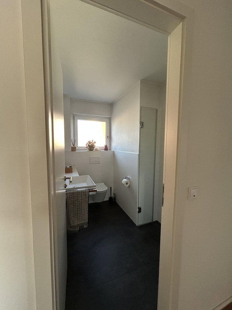 Predaj bytu 4-izbový 151 m², Kirchheim unter Teck, Bádensko-Wurttembersko Predaj bytu 4-izbový 151 m², Kirchheim unter Teck, Bádensko-Wurttembersko