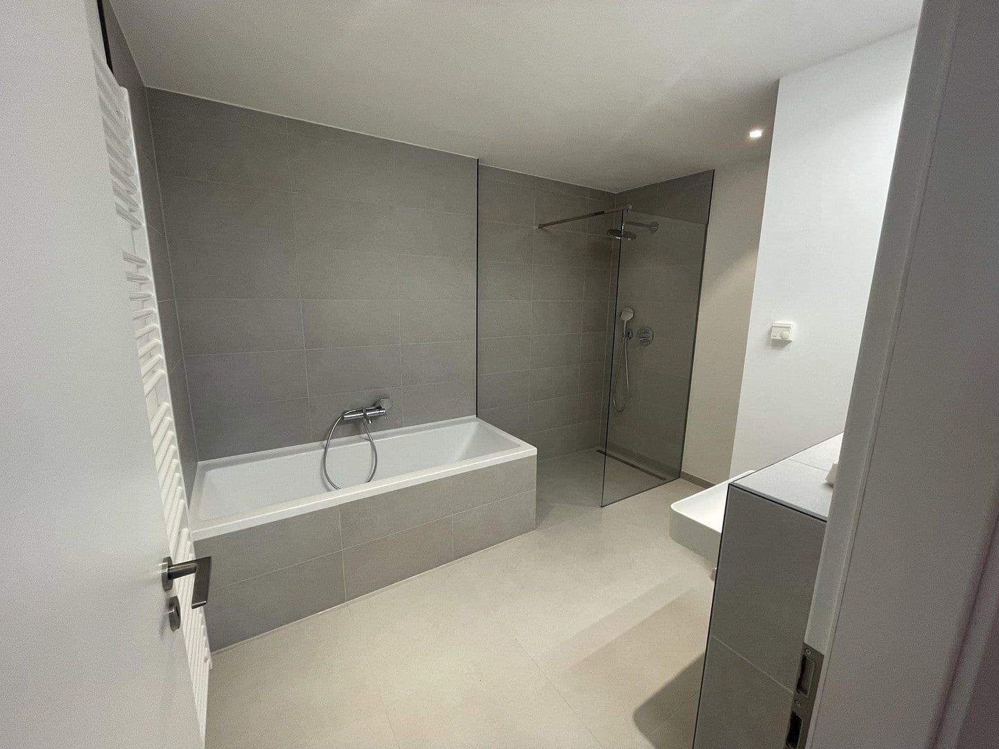 Predaj bytu 3-izbový 94 m², Frankfurt am Main, Hesensko Predaj bytu 3-izbový 94 m², Frankfurt am Main, Hesensko