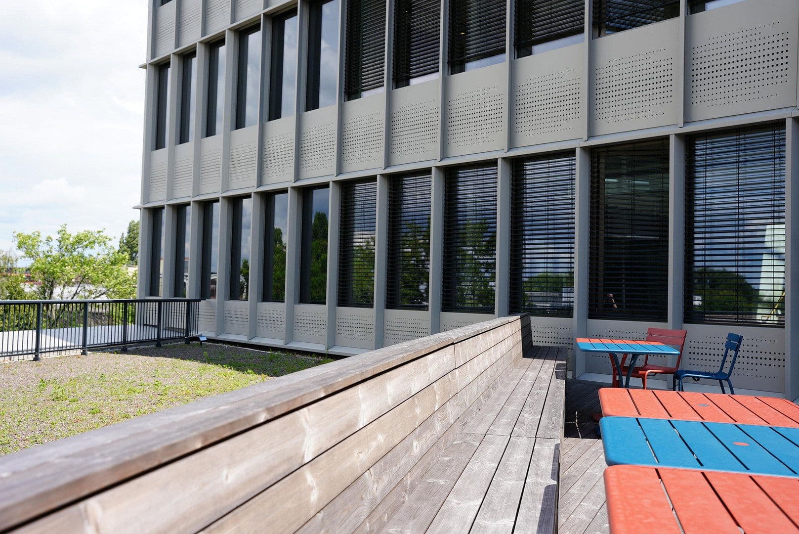 Prenájom kancelárie 1.400 m², Rudower Chaussee 28, Berlin, Berlín Prenájom kancelárie 1.400 m², Rudower Chaussee 28, Berlin, Berlín