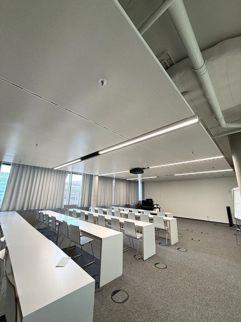 Prenájom kancelárie 1.400 m², Rudower Chaussee 28, Berlin, Berlín Prenájom kancelárie 1.400 m², Rudower Chaussee 28, Berlin, Berlín
