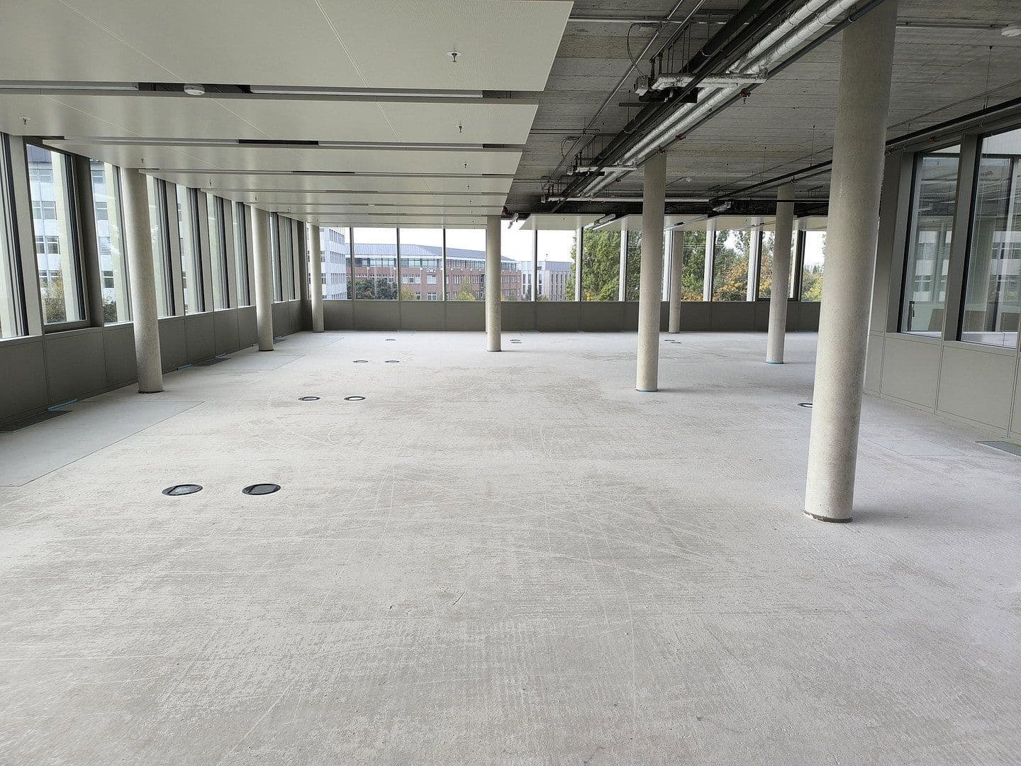 Prenájom kancelárie 1.400 m², Rudower Chaussee 28, Berlin, Berlín Prenájom kancelárie 1.400 m², Rudower Chaussee 28, Berlin, Berlín