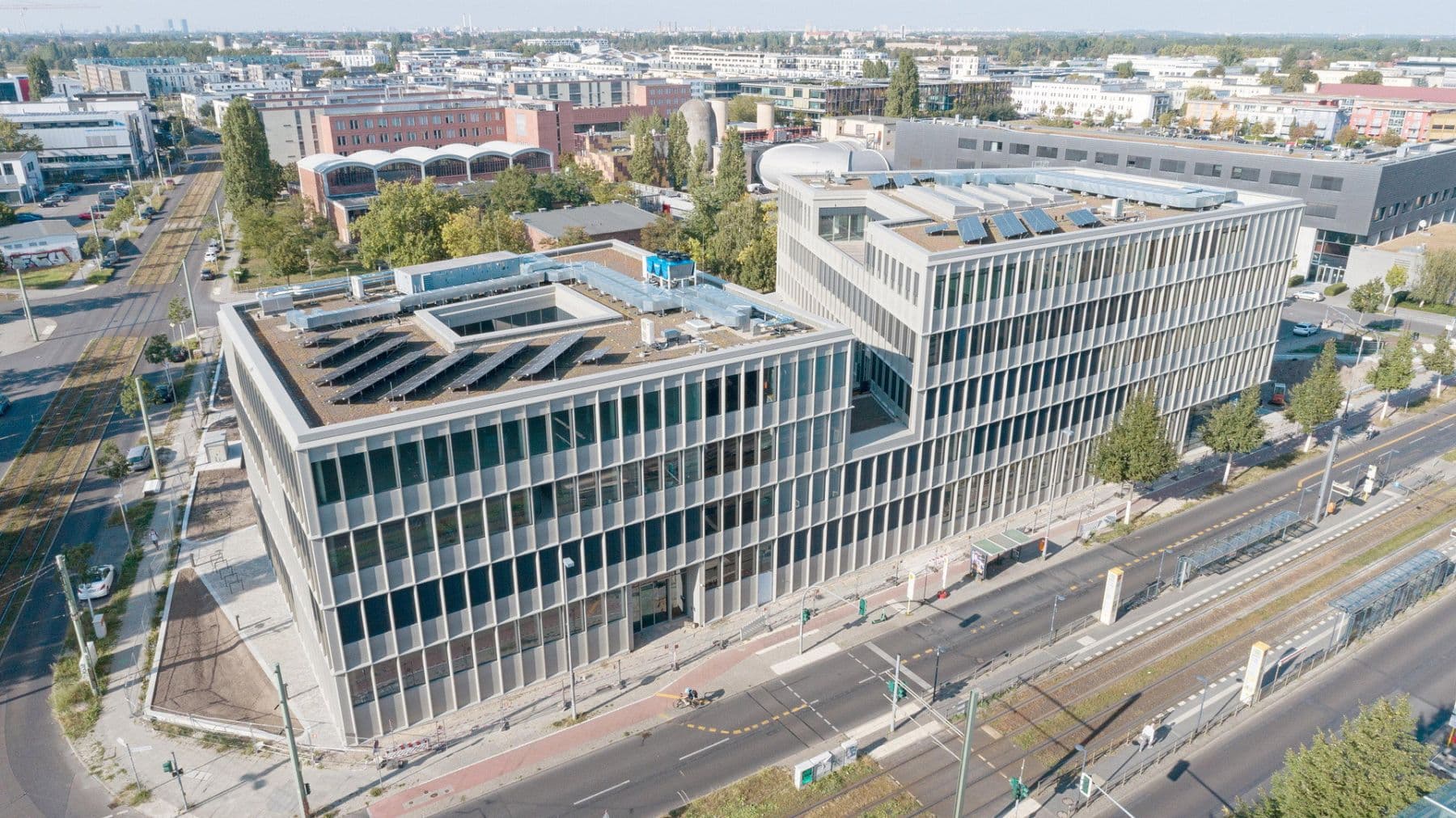Prenájom kancelárie 1.400 m², Rudower Chaussee 28, Berlin, Berlín Prenájom kancelárie 1.400 m², Rudower Chaussee 28, Berlin, Berlín