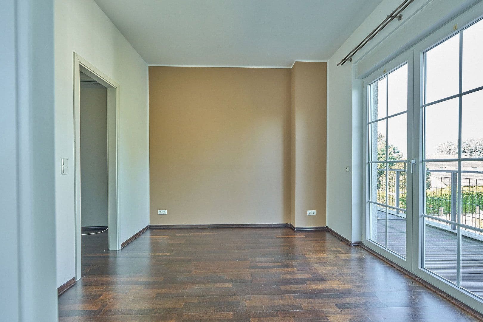 Predaj bytu 3-izbový 99 m², Berlin, Berlín Predaj bytu 3-izbový 99 m², Berlin, Berlín