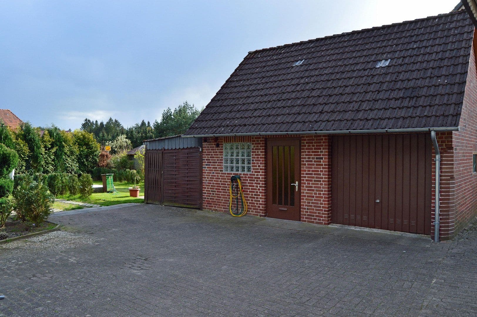 Predaj domu 194 m², pozemok 1.019 m², Finkenstraße 3 & 3a, Neuenkirchen, Dolné Sasko Predaj domu 194 m², pozemok 1.019 m², Finkenstraße 3 & 3a, Neuenkirchen, Dolné Sasko