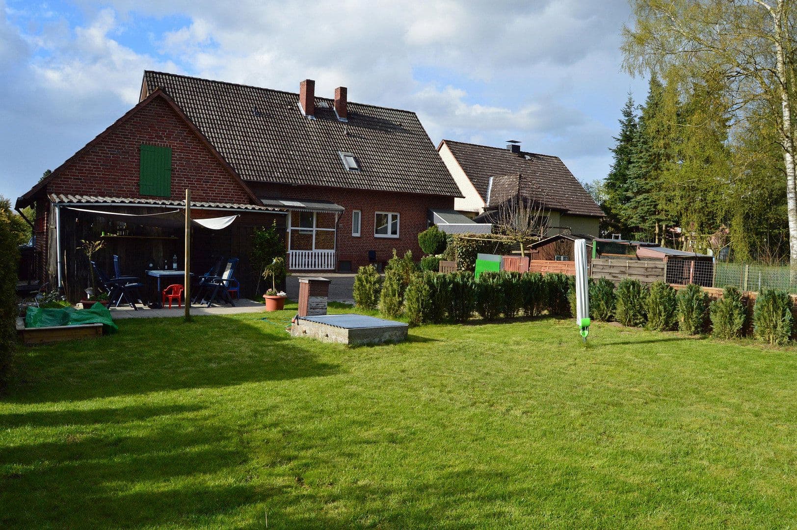 Predaj domu 194 m², pozemok 1.019 m², Finkenstraße 3 & 3a, Neuenkirchen, Dolné Sasko Predaj domu 194 m², pozemok 1.019 m², Finkenstraße 3 & 3a, Neuenkirchen, Dolné Sasko