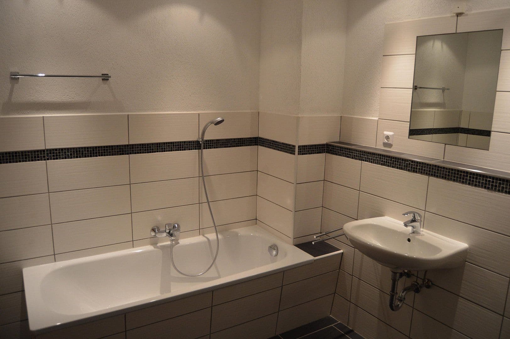 Predaj domu 194 m², pozemok 1.019 m², Finkenstraße 3 & 3a, Neuenkirchen, Dolné Sasko Predaj domu 194 m², pozemok 1.019 m², Finkenstraße 3 & 3a, Neuenkirchen, Dolné Sasko