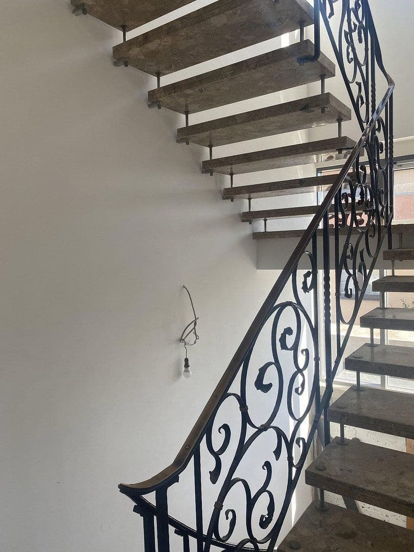 Predaj nebytového priestoru 631 m², Hattenhofen, Bádensko-Wurttembersko Predaj nebytového priestoru 631 m², Hattenhofen, Bádensko-Wurttembersko