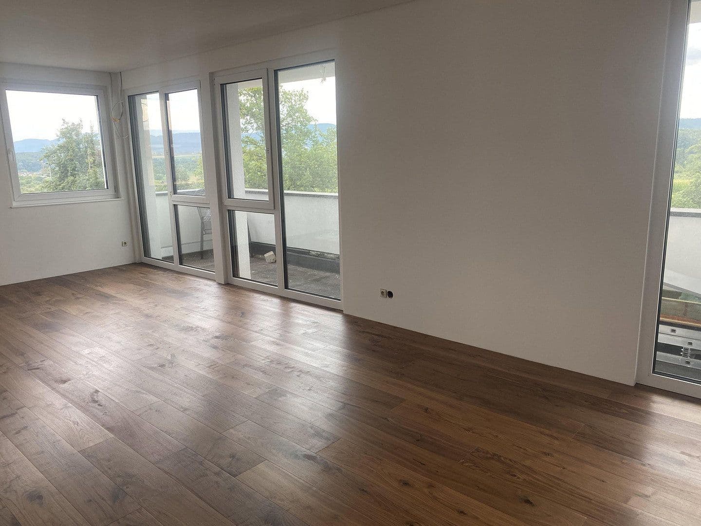 Predaj nebytového priestoru 631 m², Hattenhofen, Bádensko-Wurttembersko Predaj nebytového priestoru 631 m², Hattenhofen, Bádensko-Wurttembersko