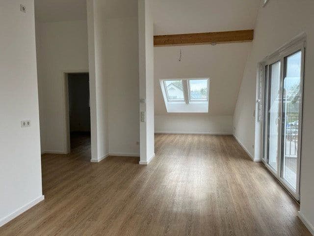 Prenájom bytu 2-izbový 60 m², Mittenwalde, Brandenbursko Prenájom bytu 2-izbový 60 m², Mittenwalde, Brandenbursko