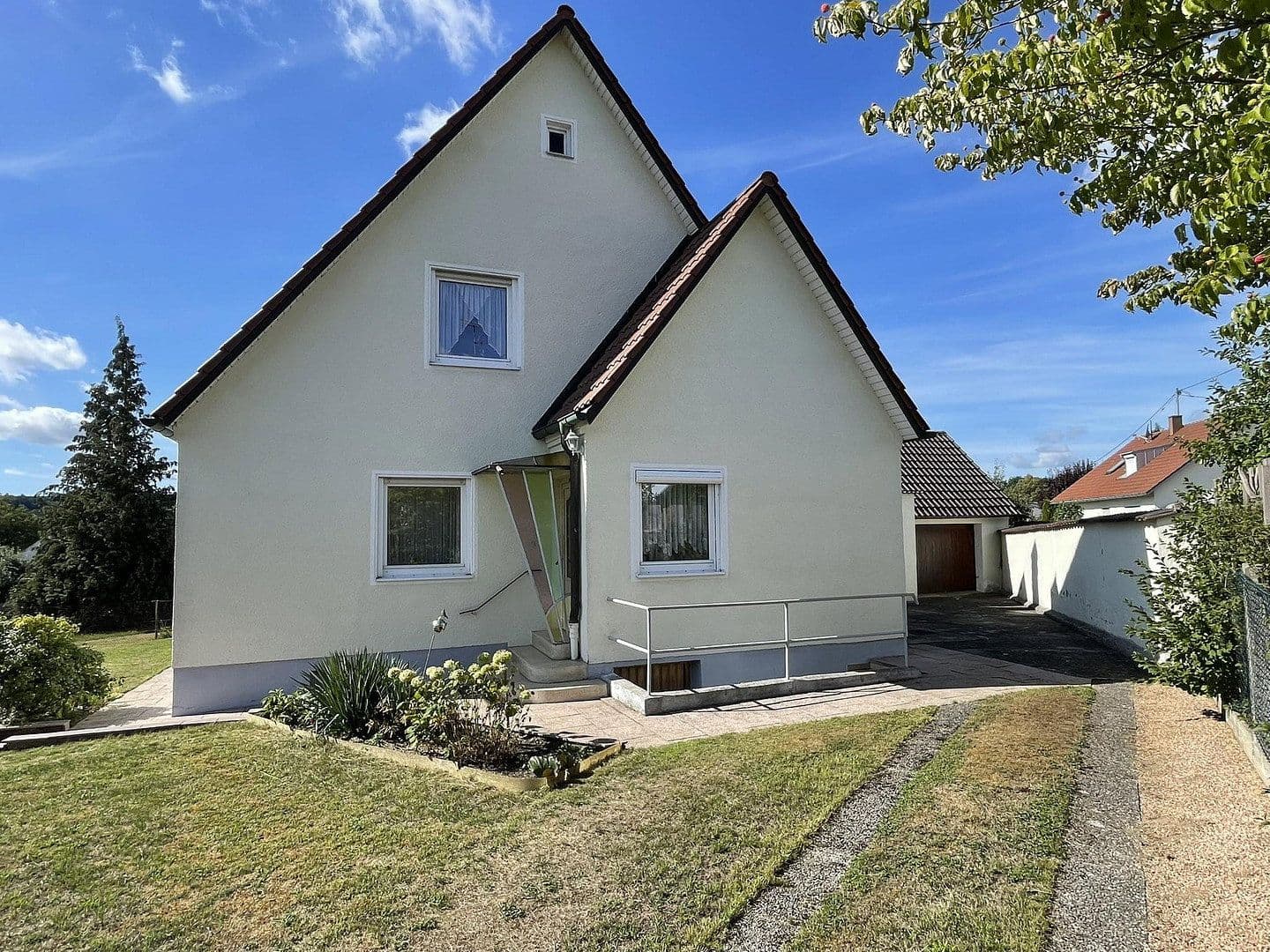 Predaj domu 128 m², pozemok 1.017 m², Kühbach, Bavorsko Predaj domu 128 m², pozemok 1.017 m², Kühbach, Bavorsko