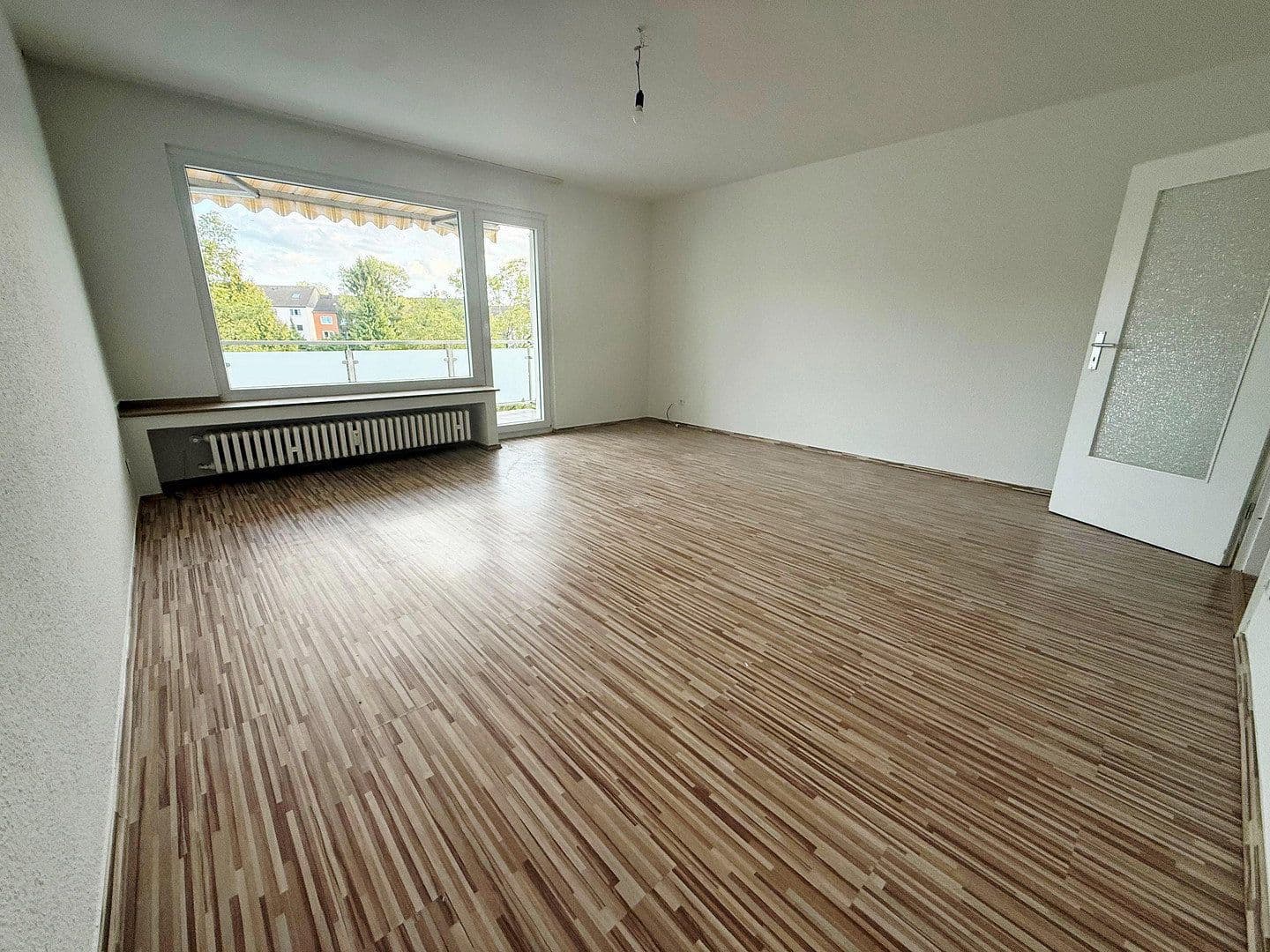 Predaj bytu 3-izbový 92 m², Kerckhoffstr 200, Essen, Severné Porýnie - Westfálsko Predaj bytu 3-izbový 92 m², Kerckhoffstr 200, Essen, Severné Porýnie - Westfálsko