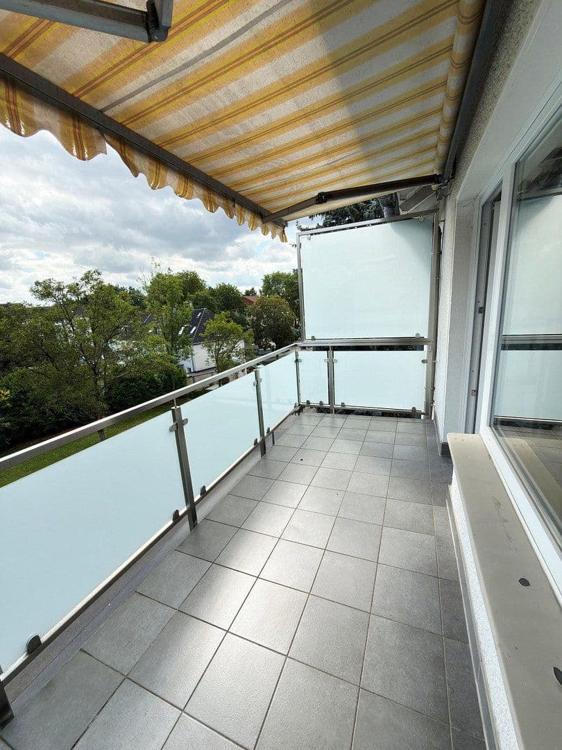 Predaj bytu 3-izbový 92 m², Kerckhoffstr 200, Essen, Severné Porýnie - Westfálsko Predaj bytu 3-izbový 92 m², Kerckhoffstr 200, Essen, Severné Porýnie - Westfálsko