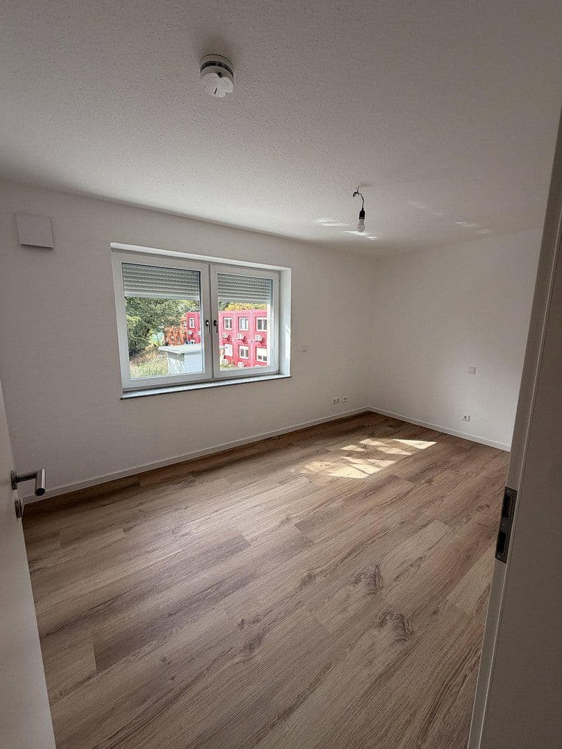 Prenájom bytu 3-izbový 72 m², Daimlerstr 12, Ebersbach an der Fils, Bádensko-Wurttembersko Prenájom bytu 3-izbový 72 m², Daimlerstr 12, Ebersbach an der Fils, Bádensko-Wurttembersko