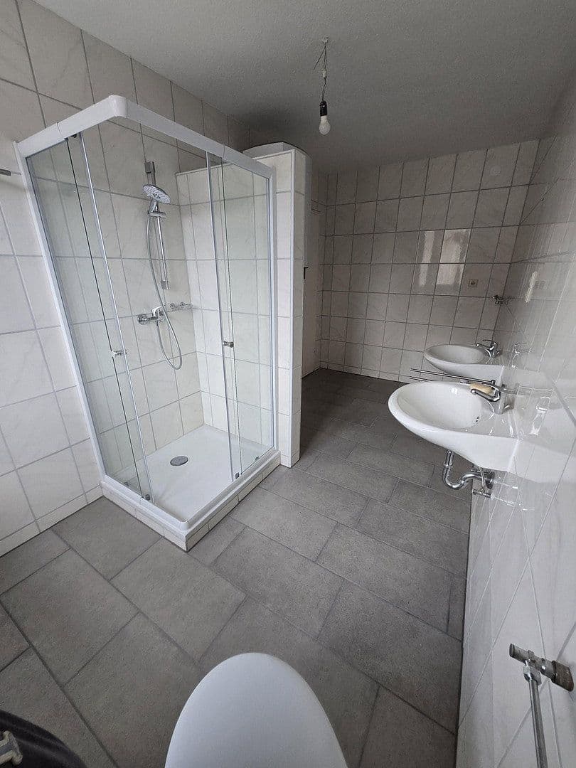 Prenájom bytu 3-izbový 88 m², Kohlmeisenweg 8, Albstadt, Bádensko-Wurttembersko Prenájom bytu 3-izbový 88 m², Kohlmeisenweg 8, Albstadt, Bádensko-Wurttembersko