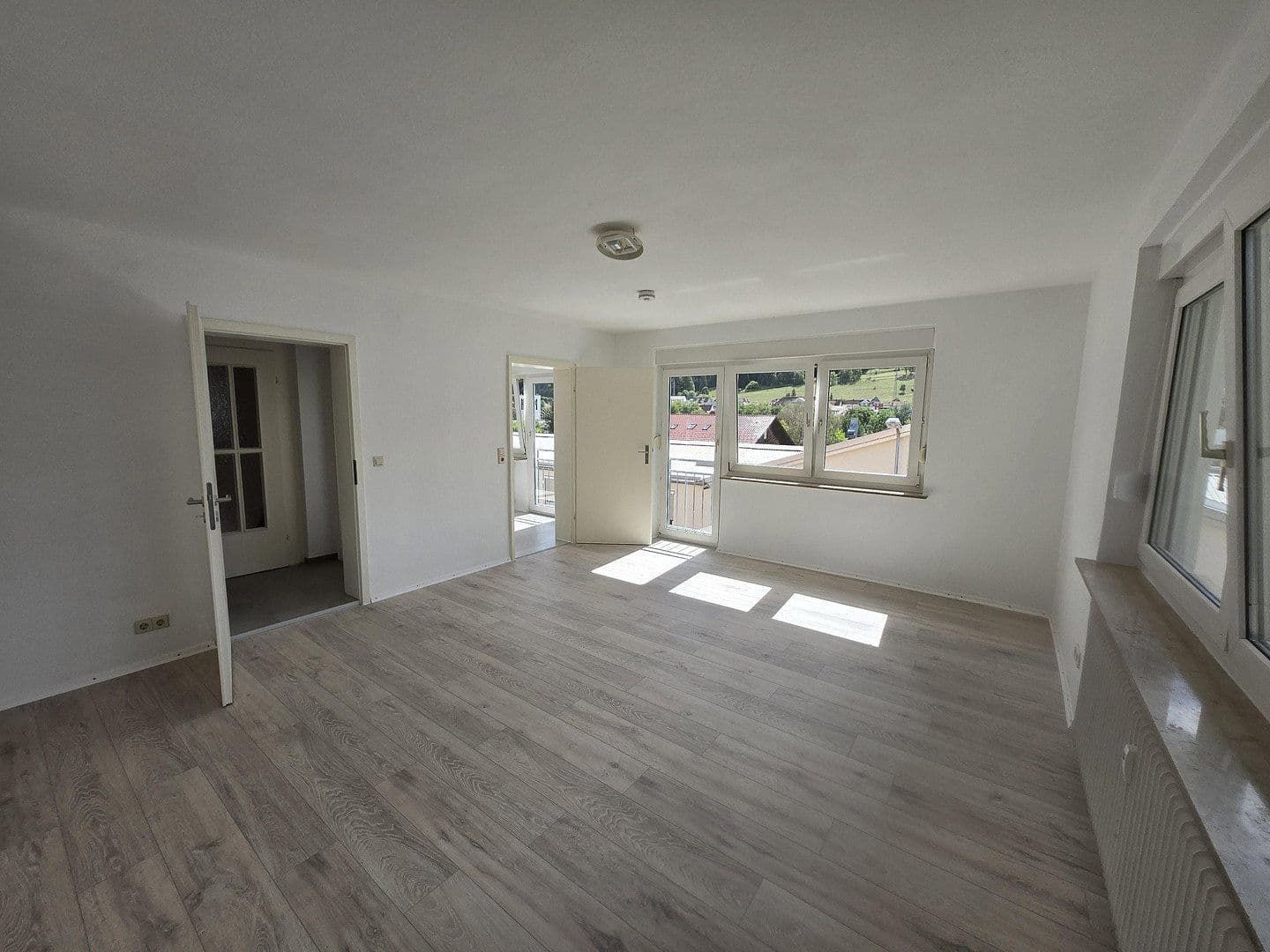 Prenájom bytu 3-izbový 88 m², Kohlmeisenweg 8, Albstadt, Bádensko-Wurttembersko Prenájom bytu 3-izbový 88 m², Kohlmeisenweg 8, Albstadt, Bádensko-Wurttembersko
