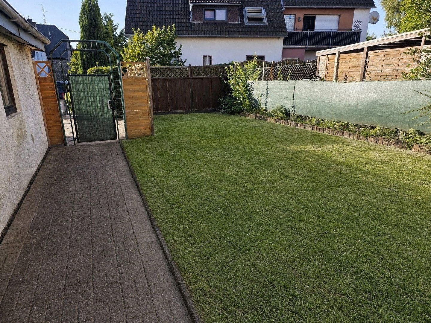 Predaj domu 178 m², pozemok 328 m², Wirges, Porýnie-Falcko Predaj domu 178 m², pozemok 328 m², Wirges, Porýnie-Falcko