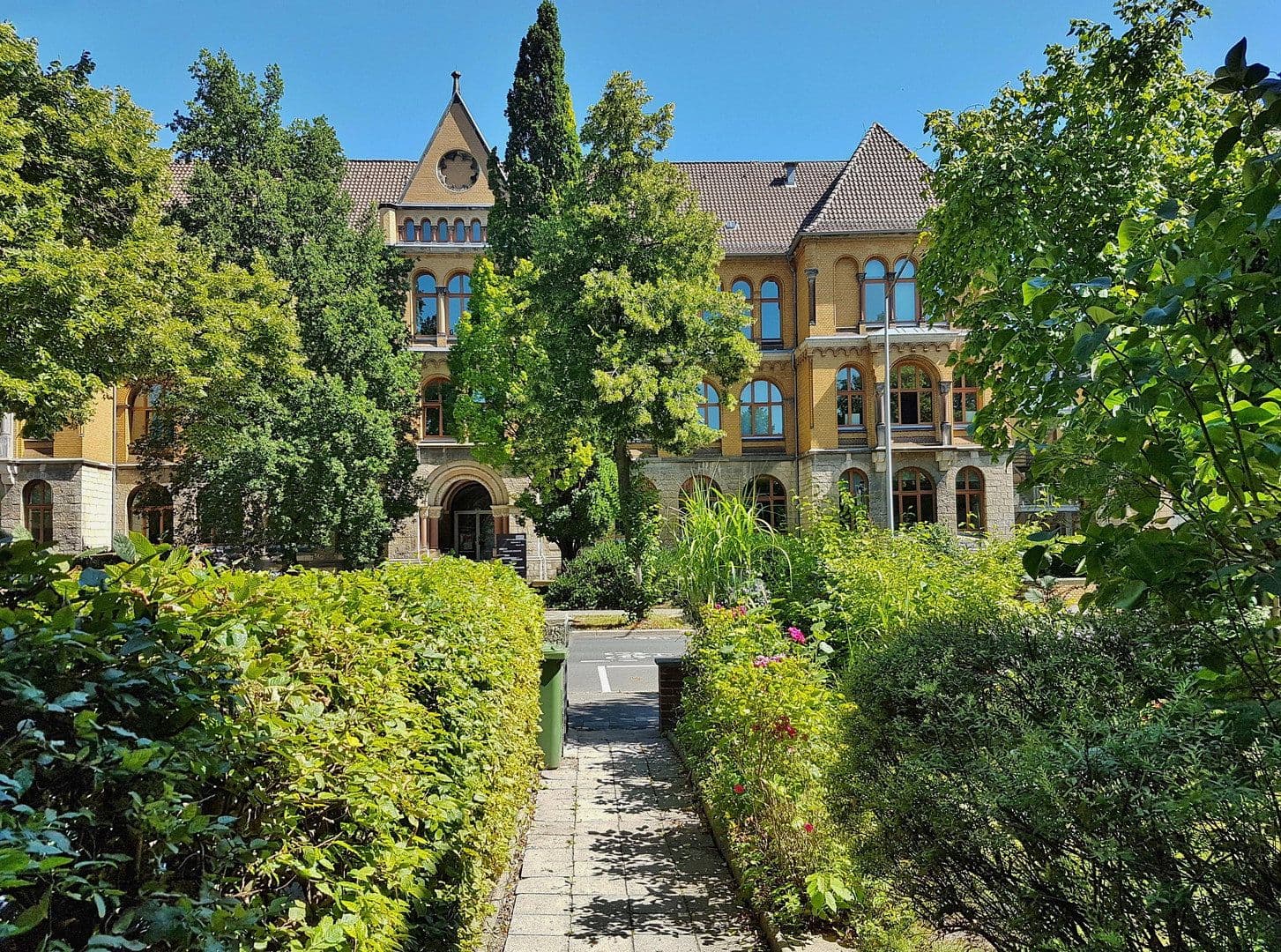 Prenájom bytu 5-izbový 142 m², Hildesheim, Dolné Sasko Prenájom bytu 5-izbový 142 m², Hildesheim, Dolné Sasko