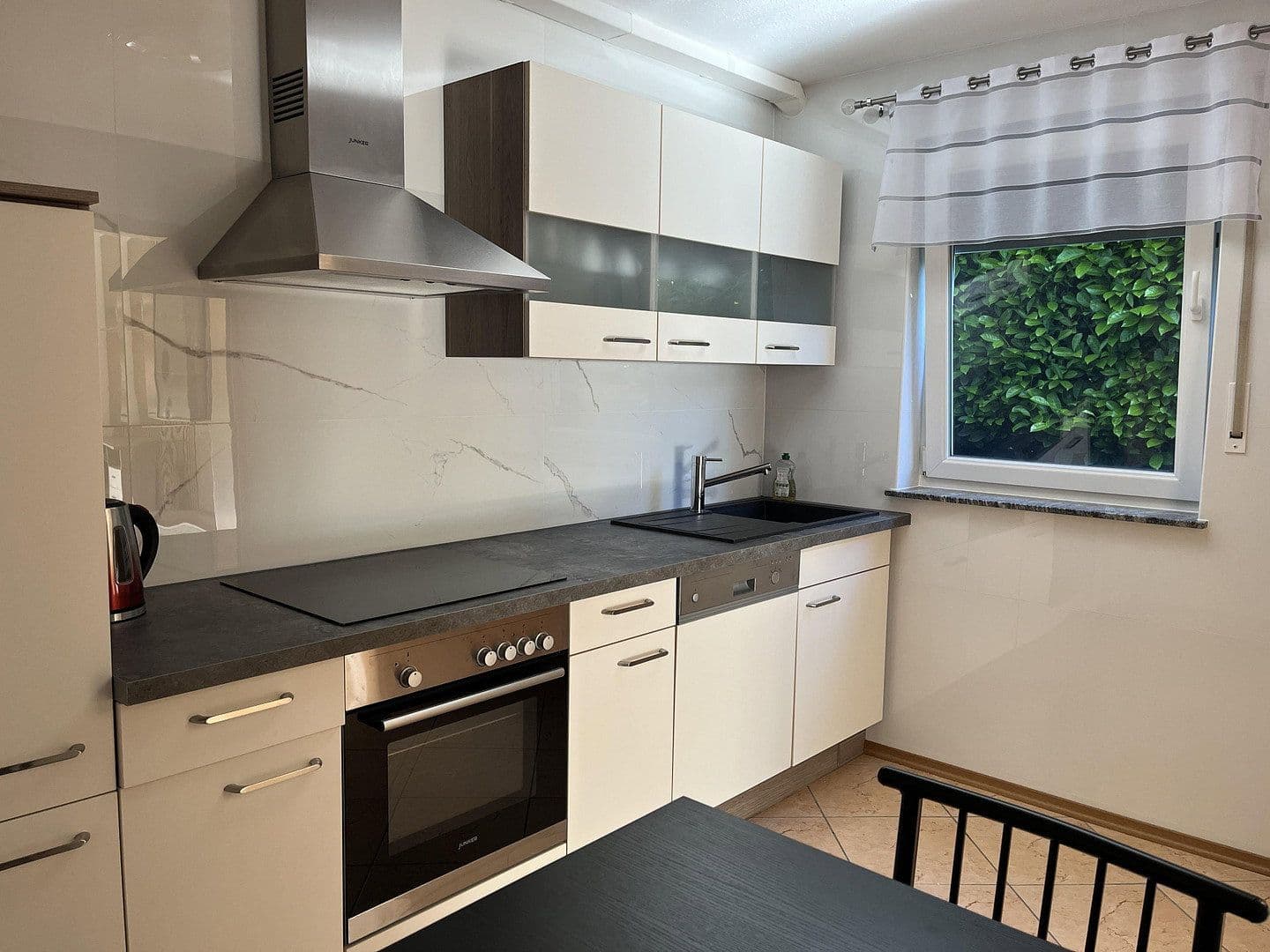 Prenájom bytu 2-izbový 56 m², Kreuztal, Severné Porýnie - Westfálsko Prenájom bytu 2-izbový 56 m², Kreuztal, Severné Porýnie - Westfálsko