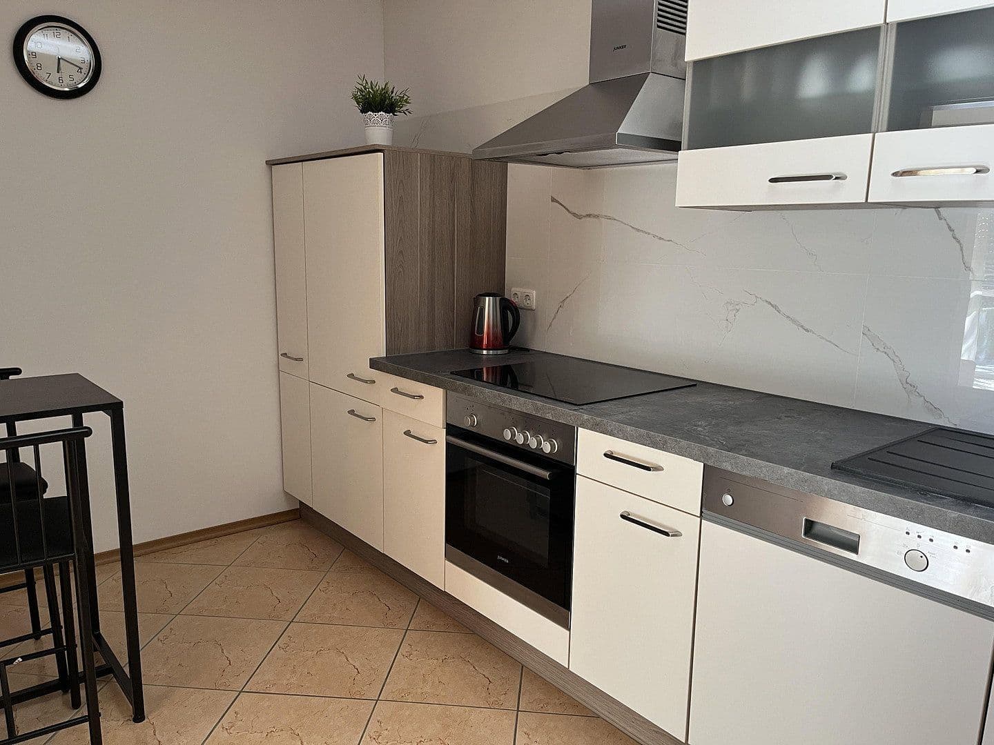 Prenájom bytu 2-izbový 56 m², Kreuztal, Severné Porýnie - Westfálsko Prenájom bytu 2-izbový 56 m², Kreuztal, Severné Porýnie - Westfálsko
