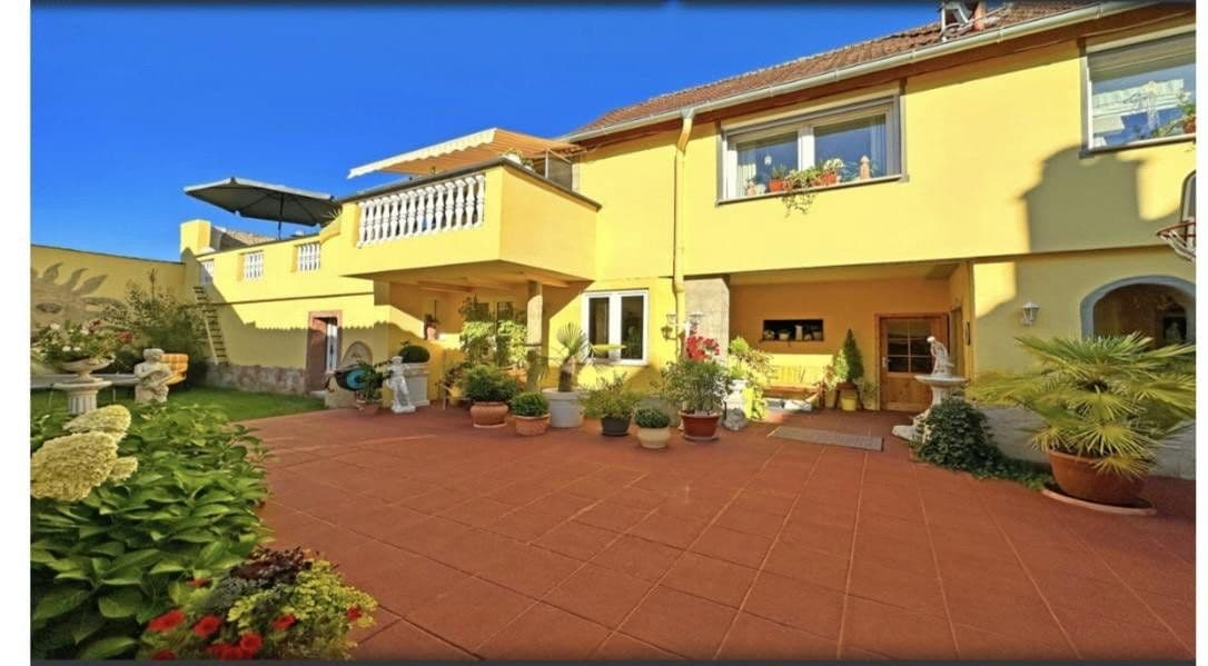 Predaj domu 240 m², pozemok 360 m², Germersheim, Porýnie-Falcko Predaj domu 240 m², pozemok 360 m², Germersheim, Porýnie-Falcko
