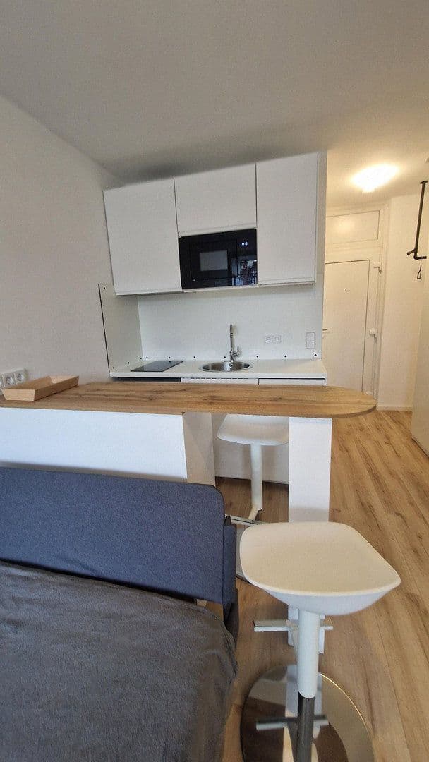 Prenájom bytu 1-izbový 26 m², München, Bavorsko Prenájom bytu 1-izbový 26 m², München, Bavorsko