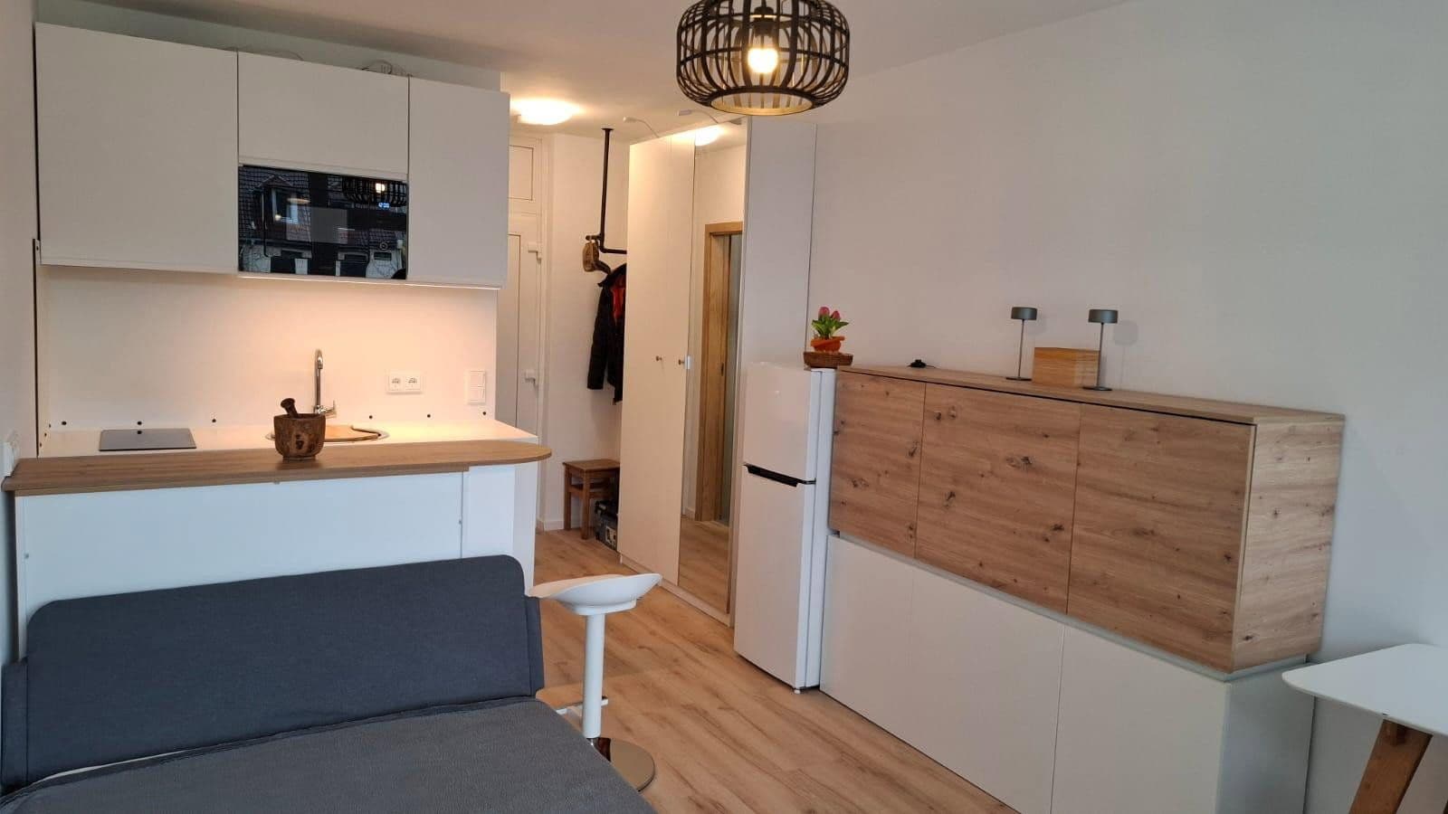 Prenájom bytu 1-izbový 26 m², München, Bavorsko Prenájom bytu 1-izbový 26 m², München, Bavorsko