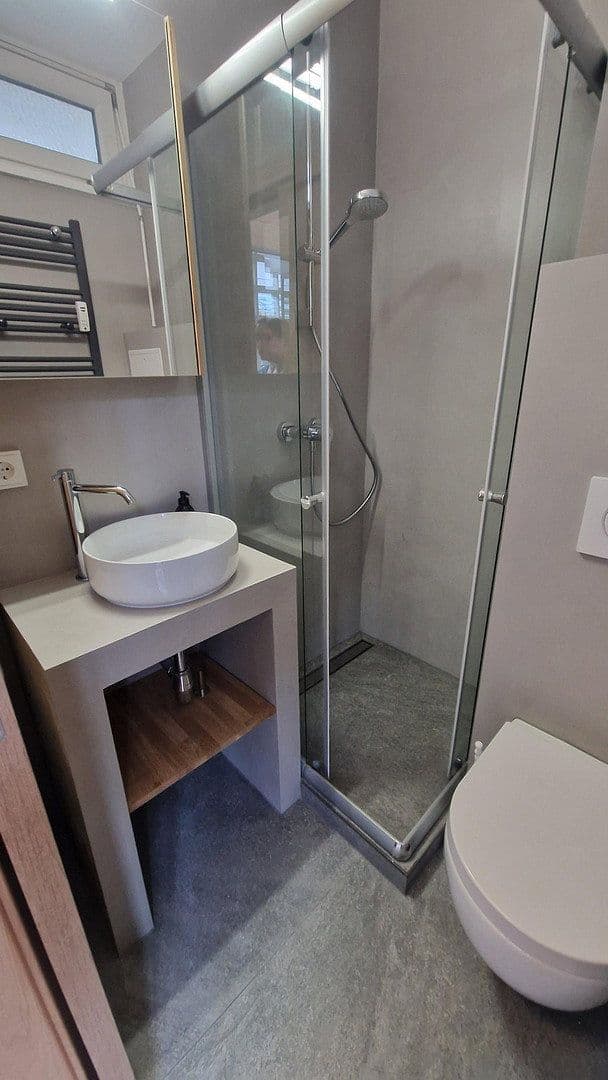 Prenájom bytu 1-izbový 26 m², München, Bavorsko Prenájom bytu 1-izbový 26 m², München, Bavorsko