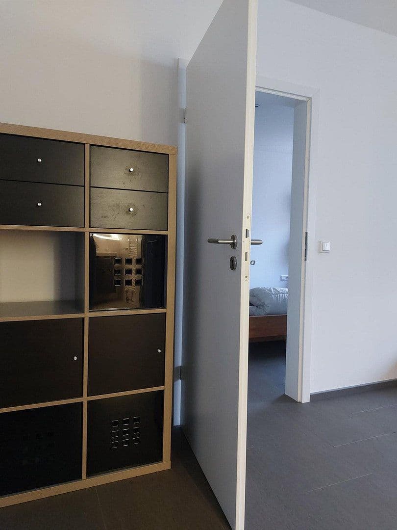 Prenájom bytu 2-izbový 40 m², Ludwigshafen, Porýnie-Falcko Prenájom bytu 2-izbový 40 m², Ludwigshafen, Porýnie-Falcko