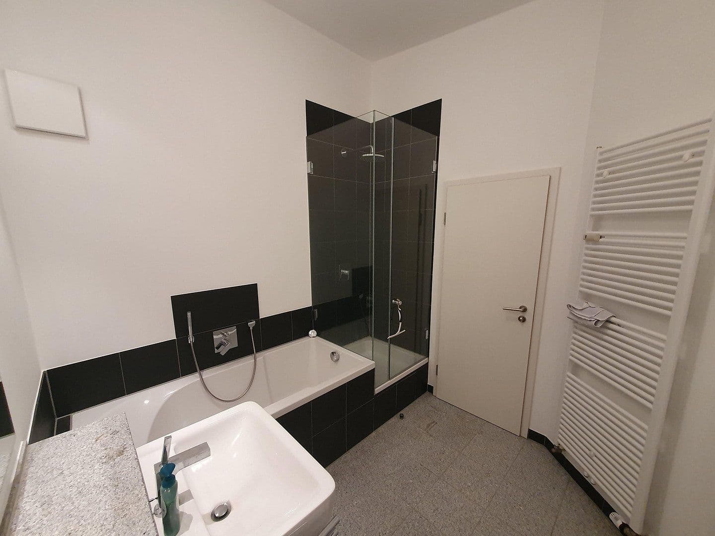 Prenájom bytu 4-izbový 102 m², Spitalstr 4, Ingolstadt, Bavorsko Prenájom bytu 4-izbový 102 m², Spitalstr 4, Ingolstadt, Bavorsko