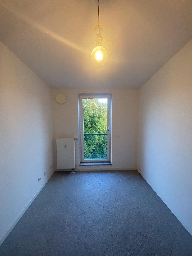Prenájom bytu 4-izbový 102 m², Spitalstr 4, Ingolstadt, Bavorsko Prenájom bytu 4-izbový 102 m², Spitalstr 4, Ingolstadt, Bavorsko