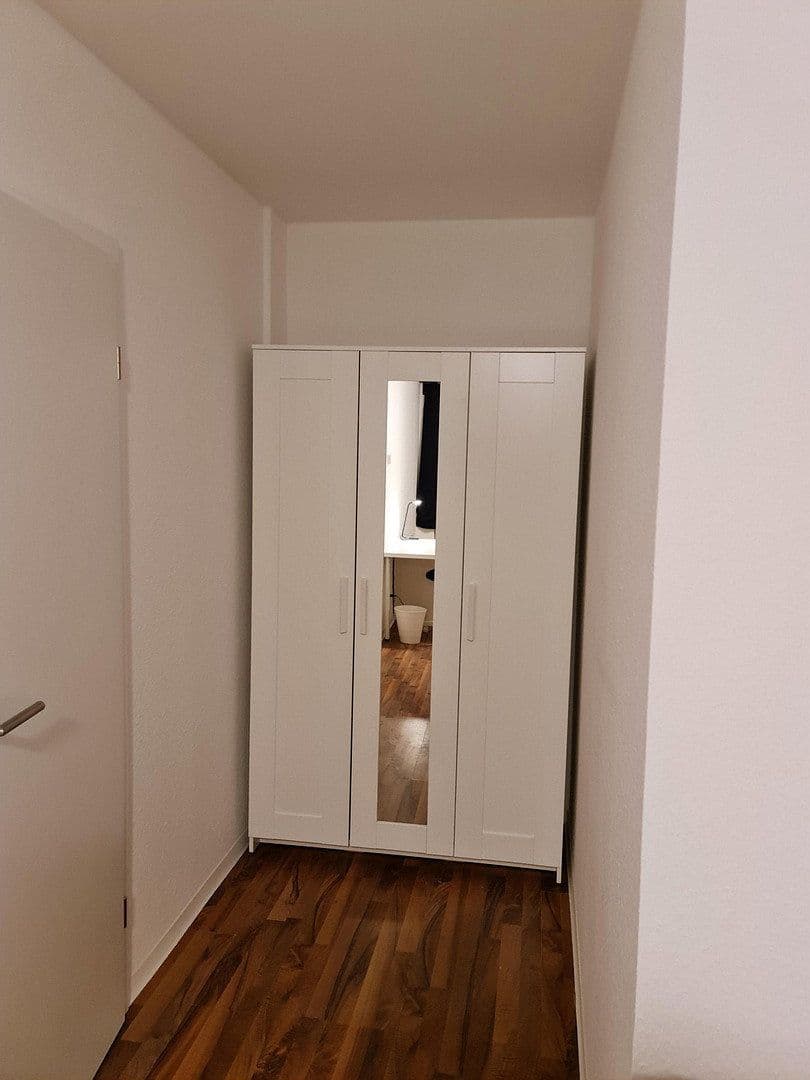 Prenájom bytu 16 m², Düsseldorf, Severné Porýnie - Westfálsko Prenájom bytu 16 m², Düsseldorf, Severné Porýnie - Westfálsko