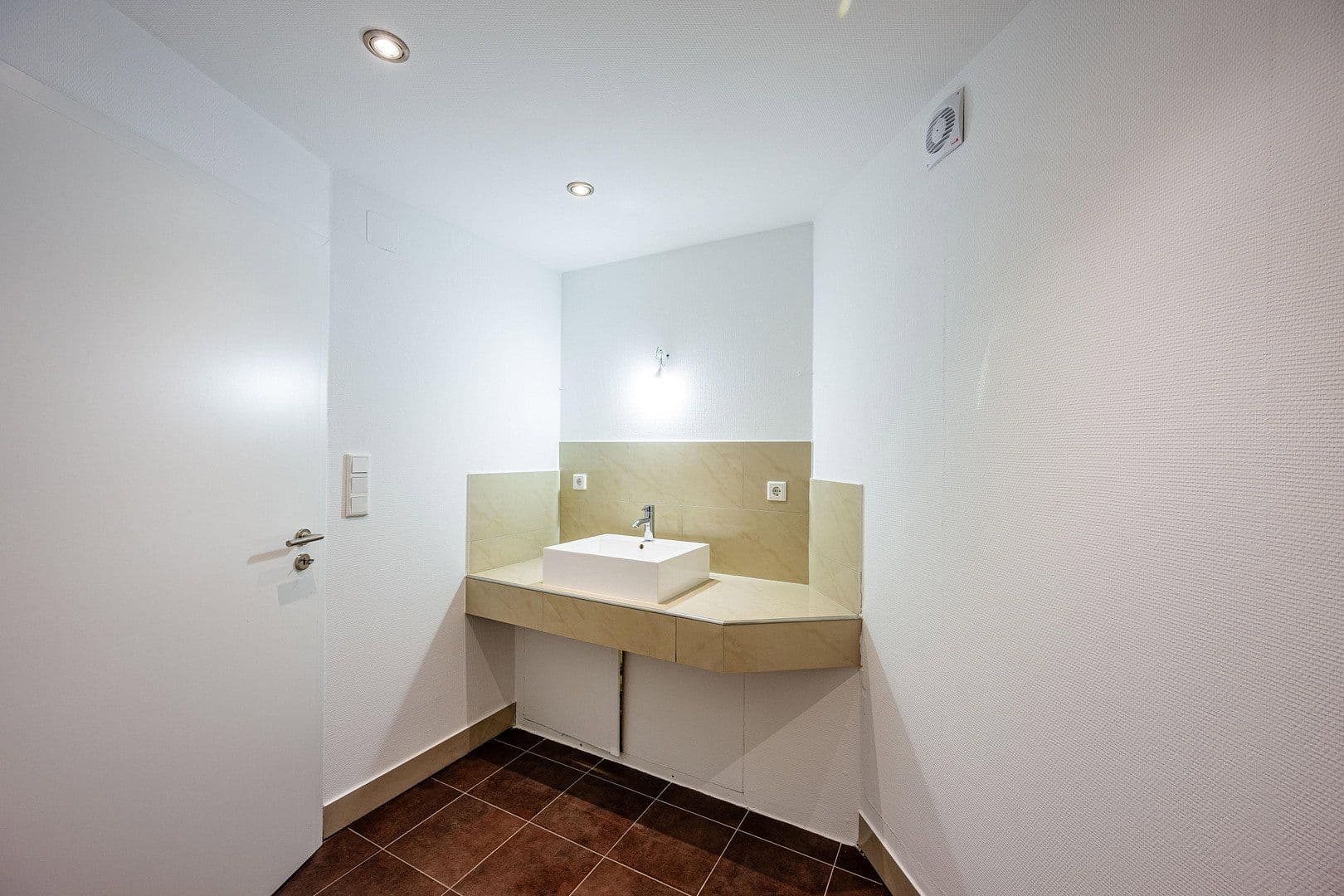 Prenájom bytu 2-izbový 76 m², Mühlenweg 58, Wuppertal, Severné Porýnie - Westfálsko Prenájom bytu 2-izbový 76 m², Mühlenweg 58, Wuppertal, Severné Porýnie - Westfálsko