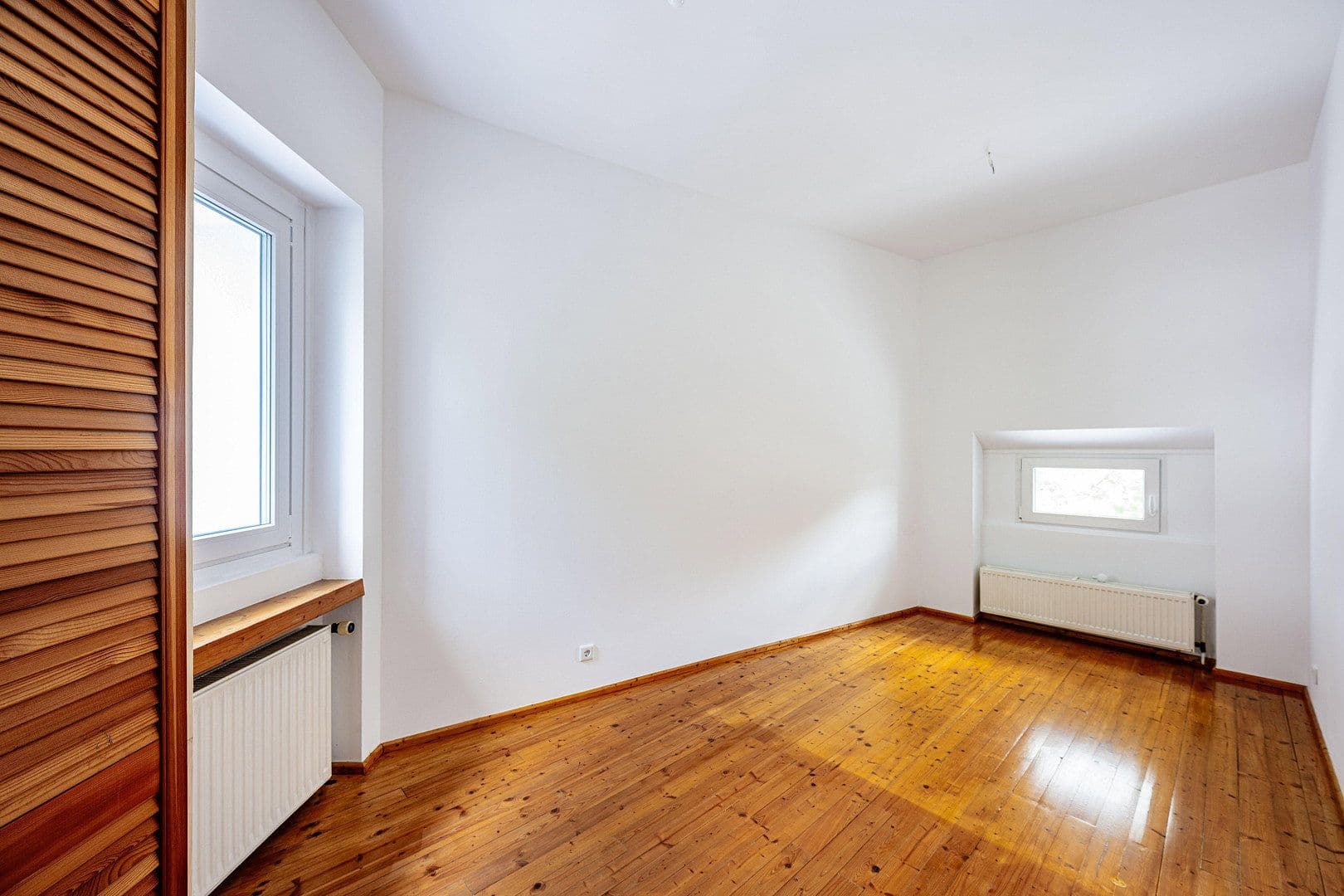 Prenájom bytu 2-izbový 76 m², Mühlenweg 58, Wuppertal, Severné Porýnie - Westfálsko Prenájom bytu 2-izbový 76 m², Mühlenweg 58, Wuppertal, Severné Porýnie - Westfálsko