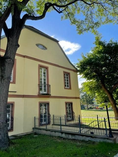Predaj domu 810 m², pozemok 710 m², Rheingönheimerstraße 98, Ludwigshafen, Porýnie-Falcko Predaj domu 810 m², pozemok 710 m², Rheingönheimerstraße 98, Ludwigshafen, Porýnie-Falcko