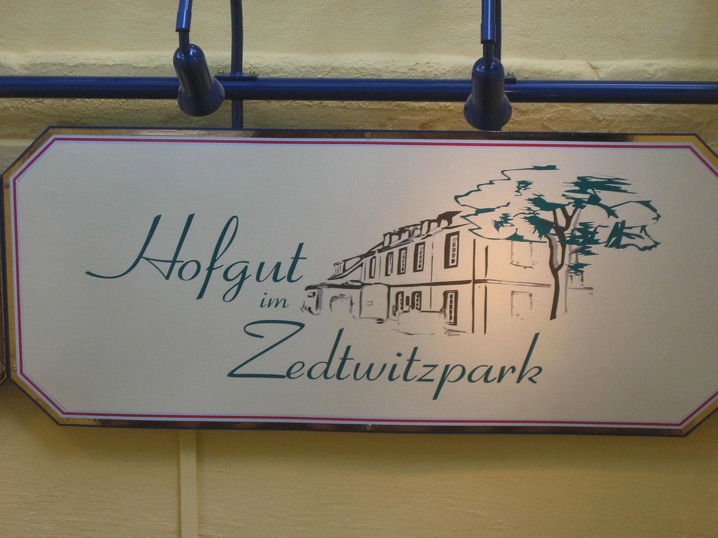 Predaj domu 810 m², pozemok 710 m², Rheingönheimerstraße 98, Ludwigshafen, Porýnie-Falcko Predaj domu 810 m², pozemok 710 m², Rheingönheimerstraße 98, Ludwigshafen, Porýnie-Falcko