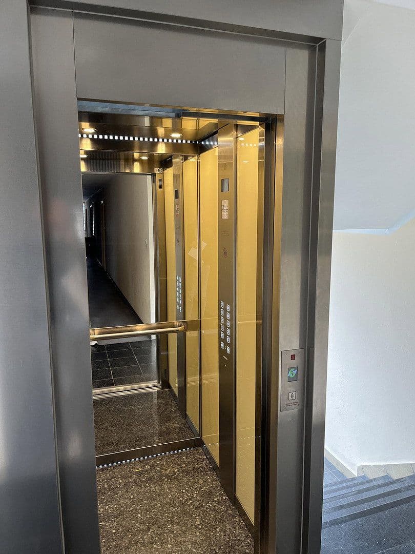Prenájom bytu 1-izbový 32 m², Düsseldorfer Str. 7, München, Bavorsko Prenájom bytu 1-izbový 32 m², Düsseldorfer Str. 7, München, Bavorsko